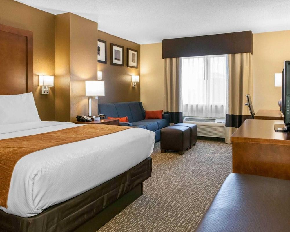 Comfort Suites Terre Haute University Area Eksteriør bilde