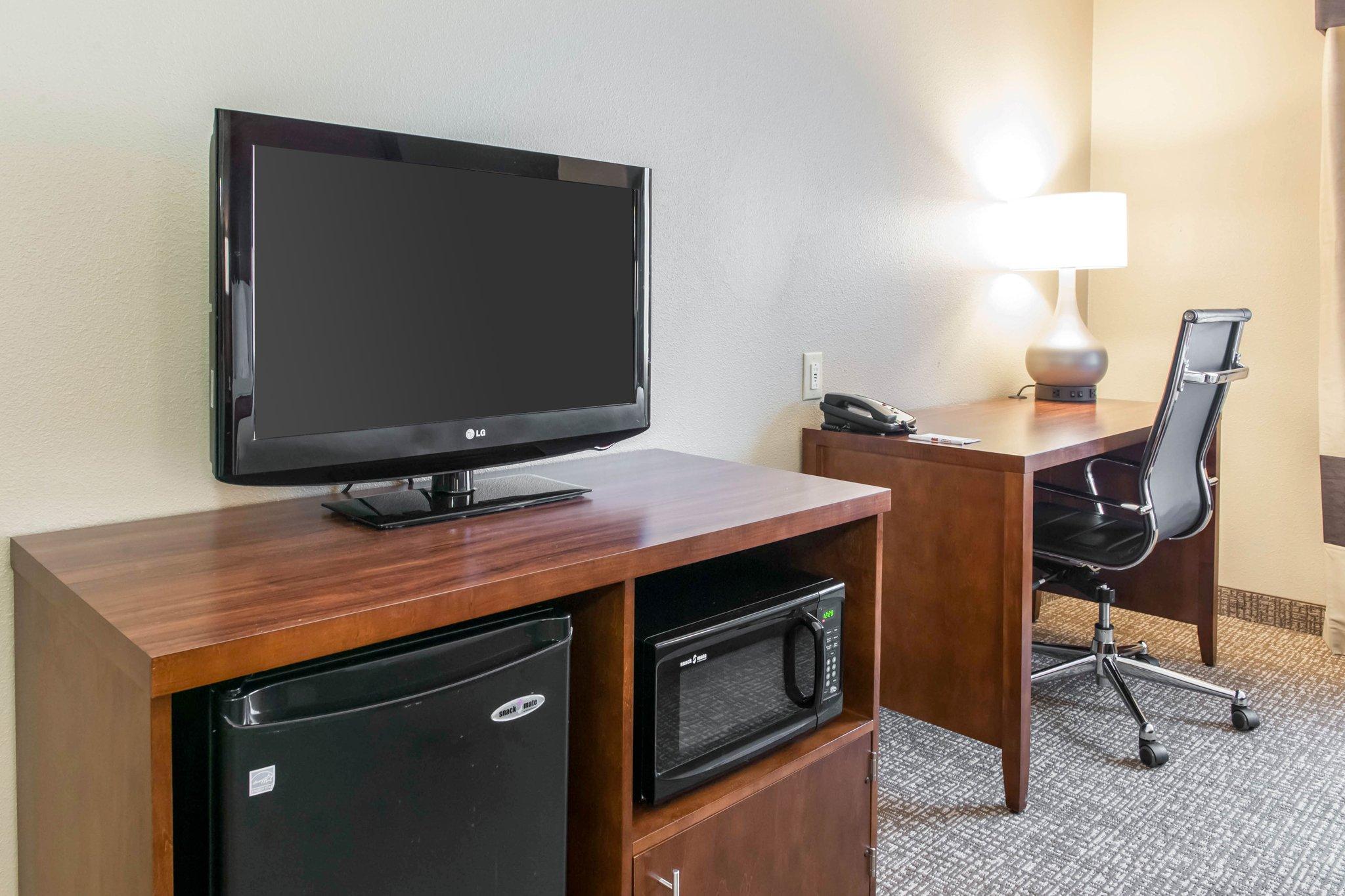 Comfort Suites Terre Haute University Area Eksteriør bilde