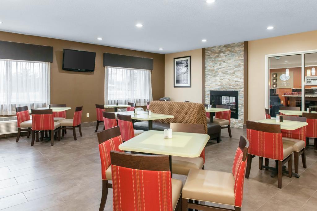 Comfort Suites Terre Haute University Area Eksteriør bilde