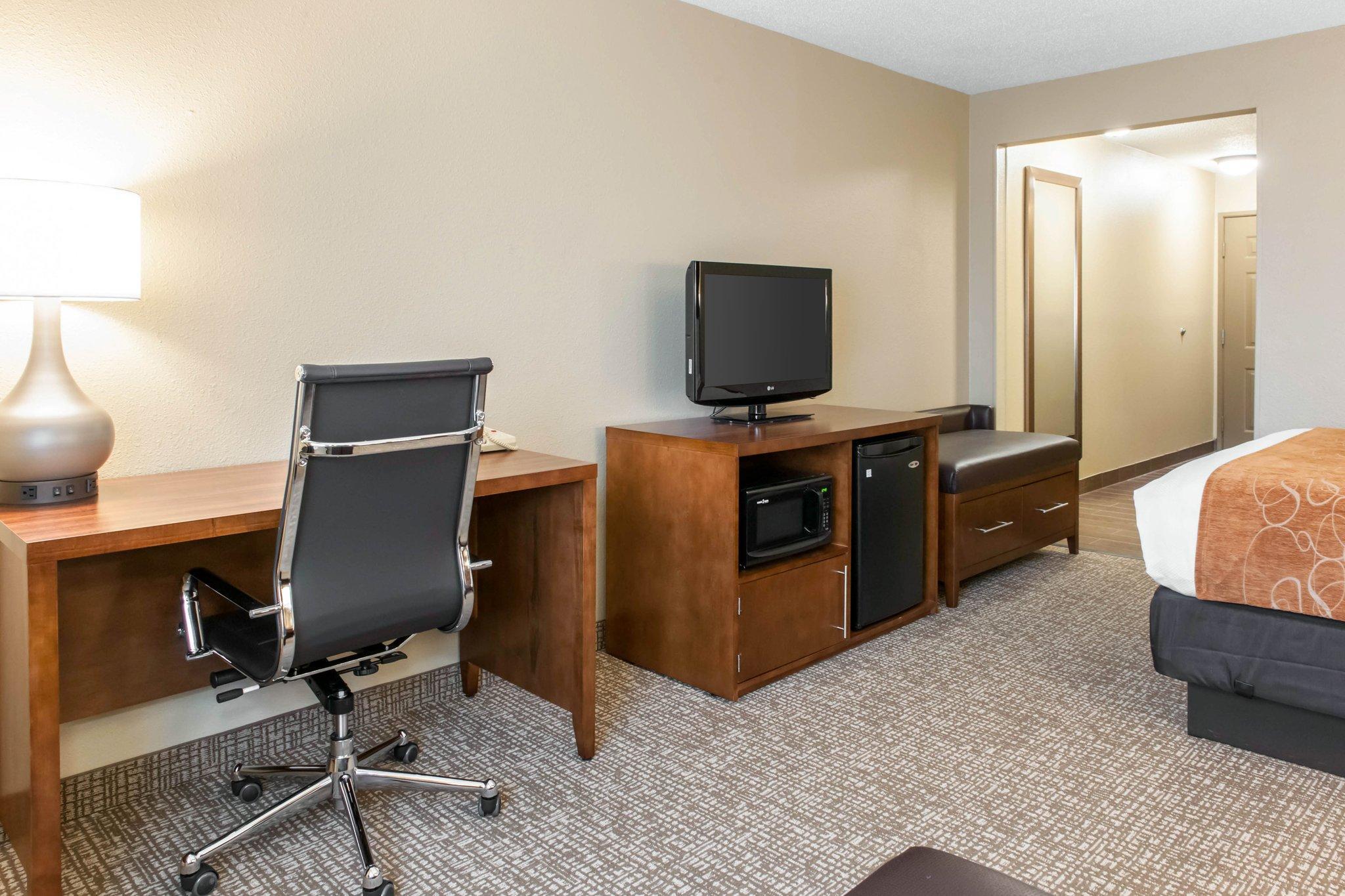 Comfort Suites Terre Haute University Area Eksteriør bilde